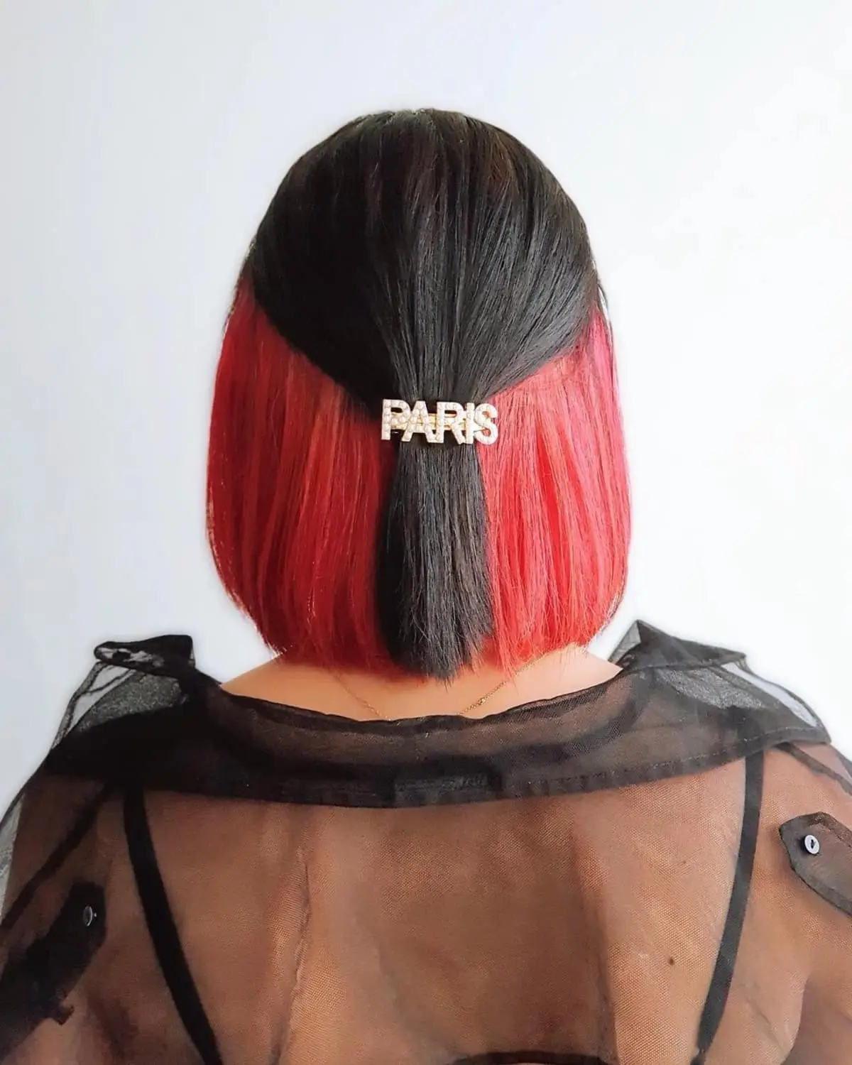 20 Best Black Hair with Red Highlights for Eye-Catching Contrast