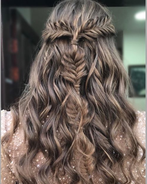 22 Perfectly Gorgeous Down Hairstyles for Prom