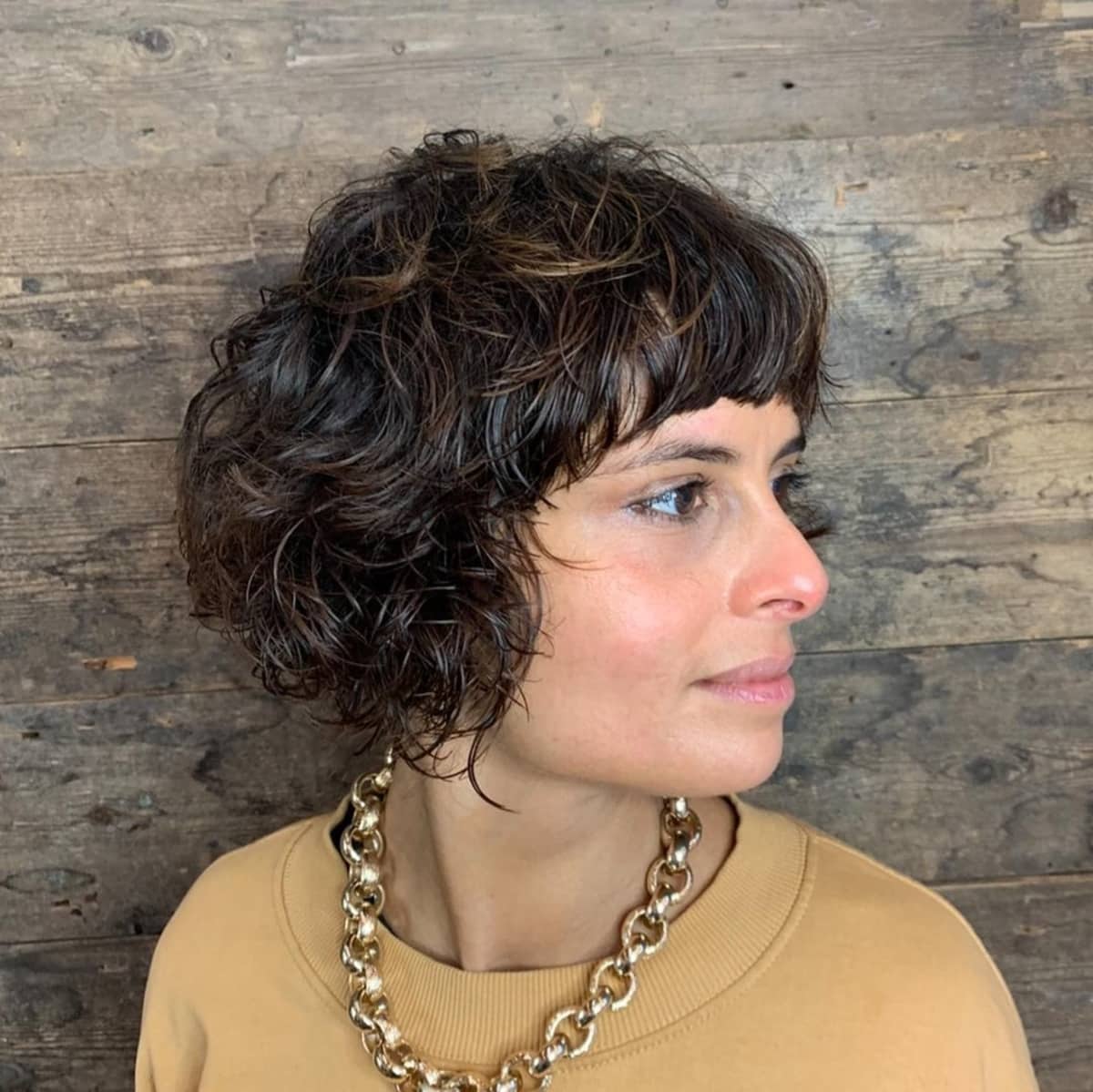 39 Inverted Bob Haircuts Trending Right Now