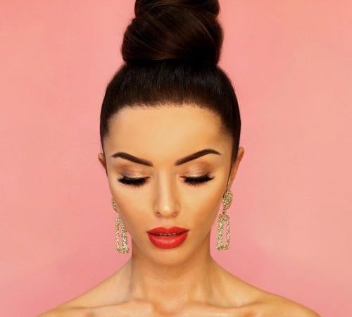 16 Cute & Easy Bun Hairstyles to Try This Year