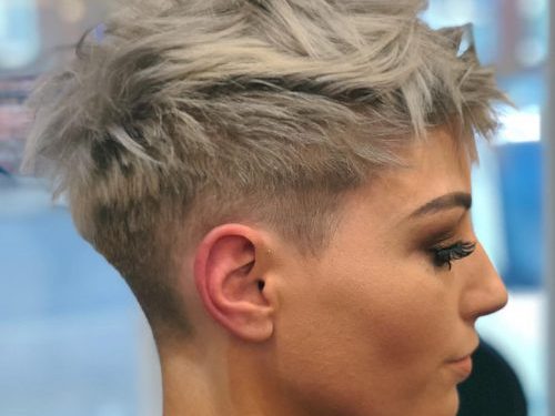 The 15 Most Flattering Short Hairstyles for Thick Hair