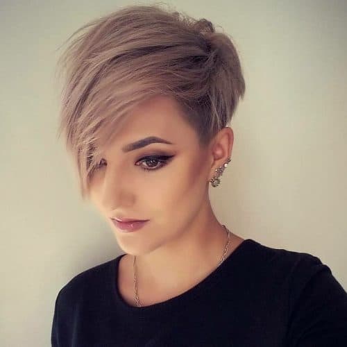 35 Short Straight Hairstyles and Haircuts That Are Super Hot