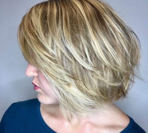 35 Stunning Short Layered Hairstyles & Haircuts You Should Try