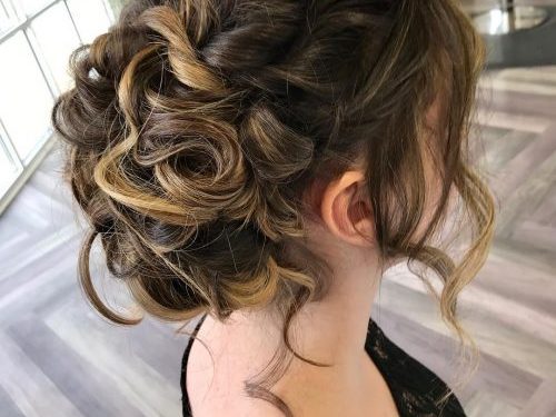 20 Super Easy Prom Hairstyles to Try This Year