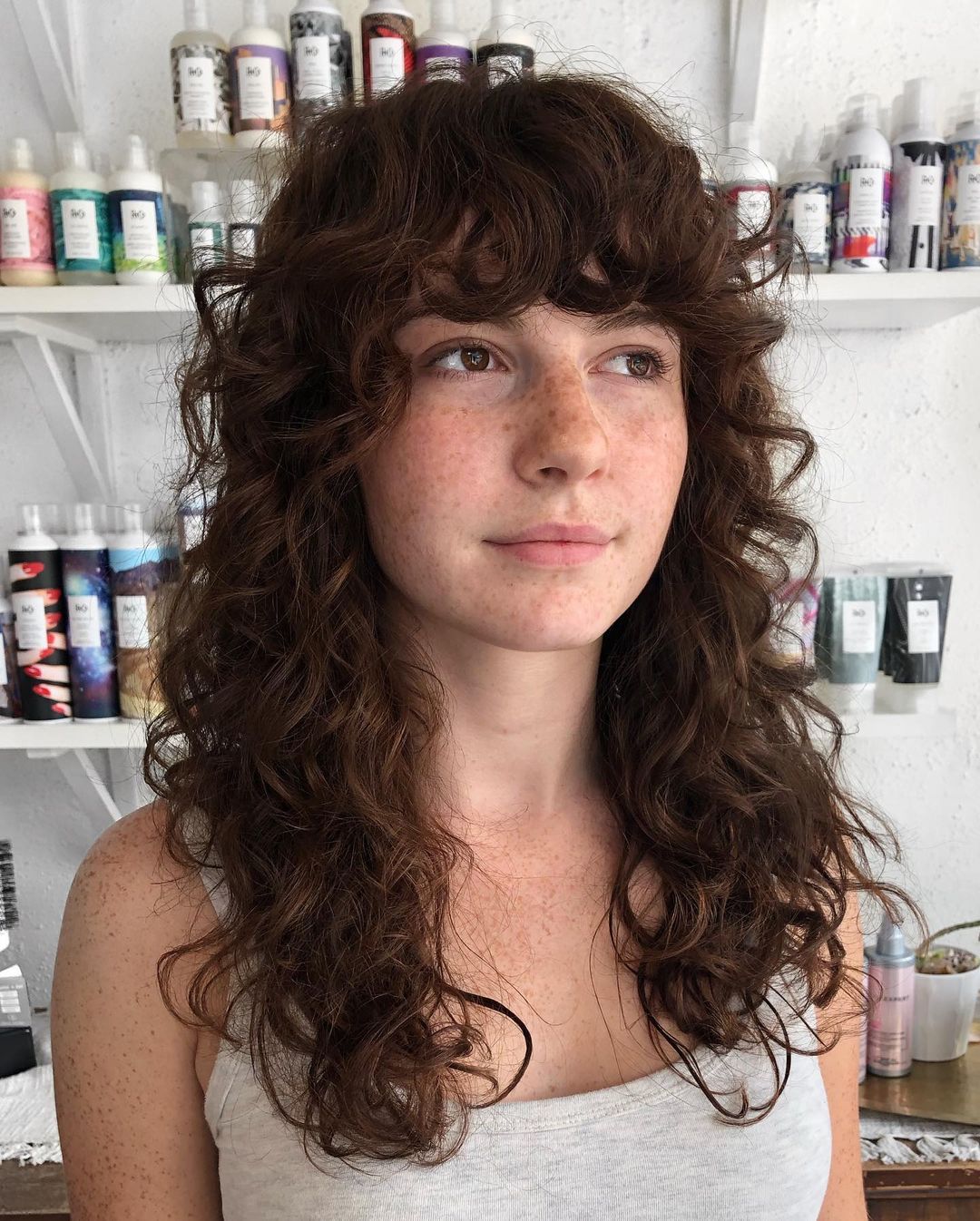 28 Cutest Long Curly Hairstyles