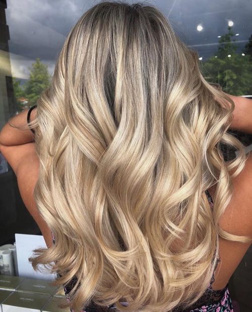 35 Gorgeous Hairstyles for Long Blonde Hair