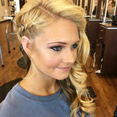 26 of the Hottest Side Swept Hair Ideas to Try