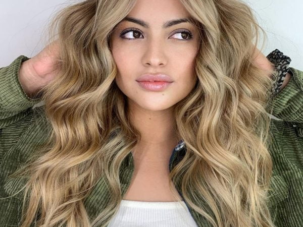 21 Middle Part Hairstyles That Will Flatter Anyone