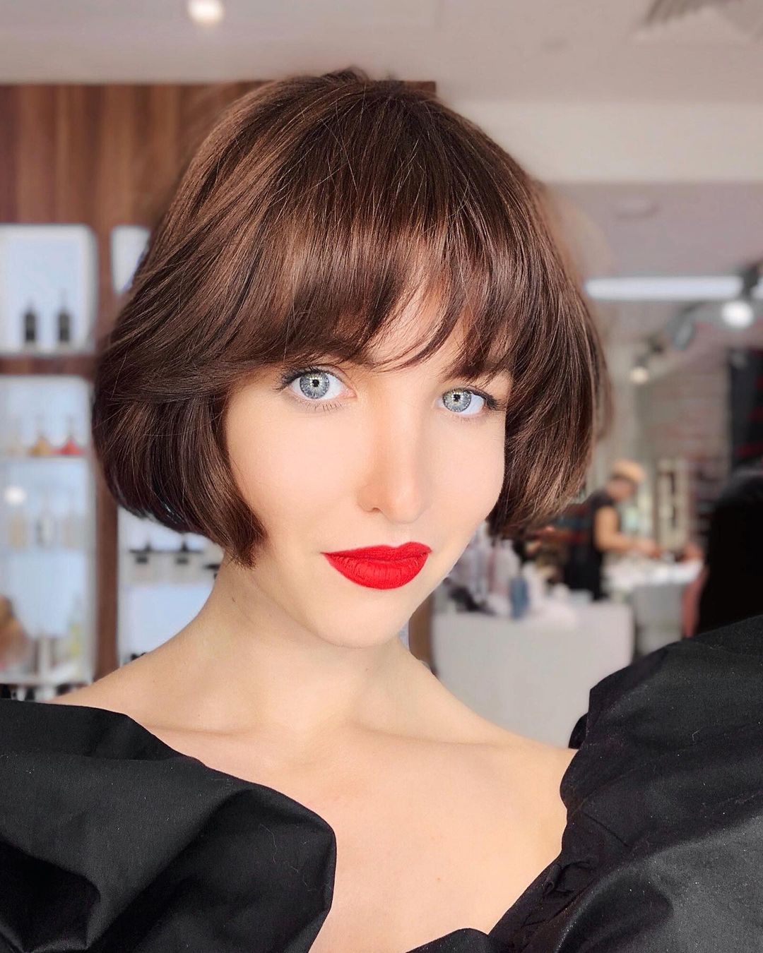 16 trendy blunt bobs with bangs to inspire your next chop