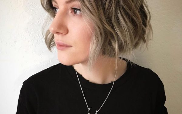 25 Chin Length Bob Hairstyles & Haircuts That Are Absolutely Stunning