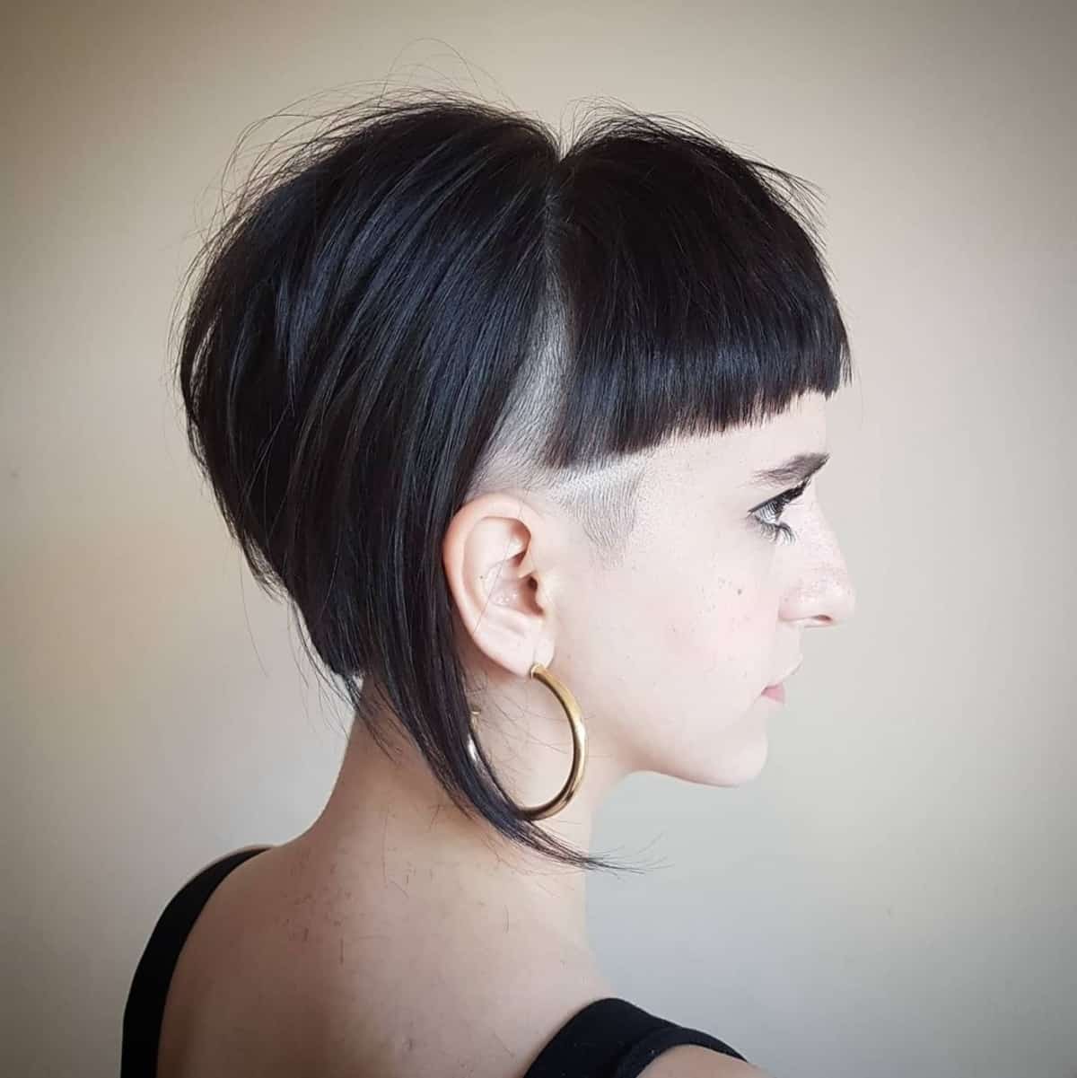 20 Asymmetrical Bob with Bangs That Are Stylishly Edgy