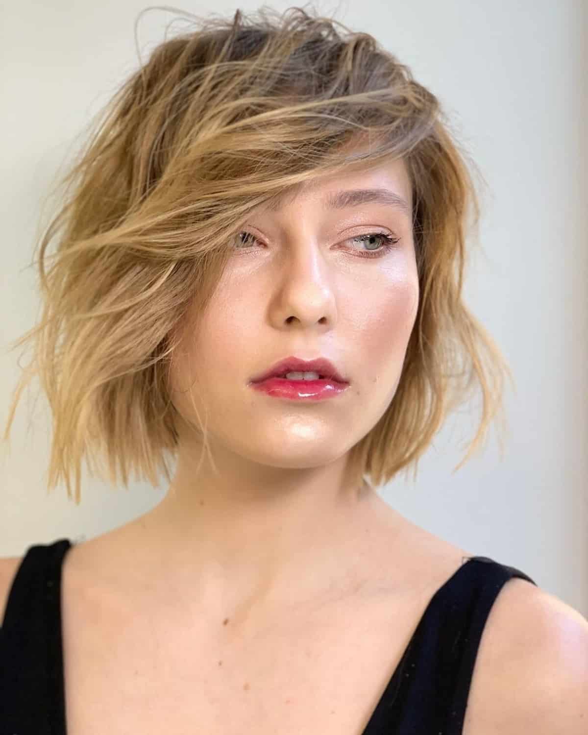 16 Trendy Blunt Bob with Bangs to Inspire Your Next Chop