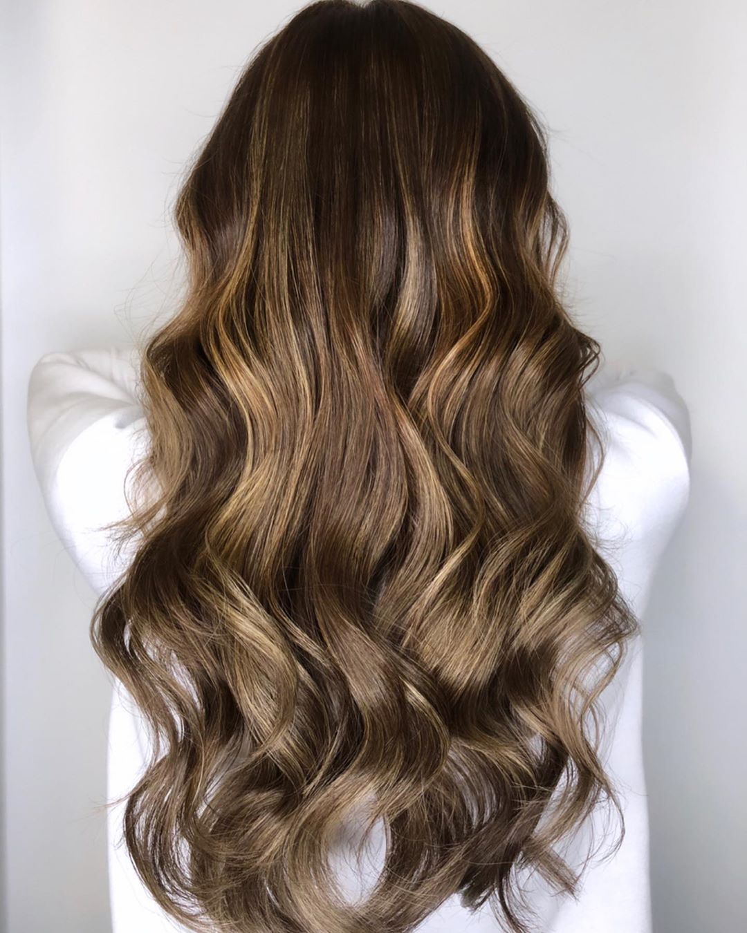 Light Golden Brown Hair Color: What It Looks Like &#038; 15 Trendy Ideas