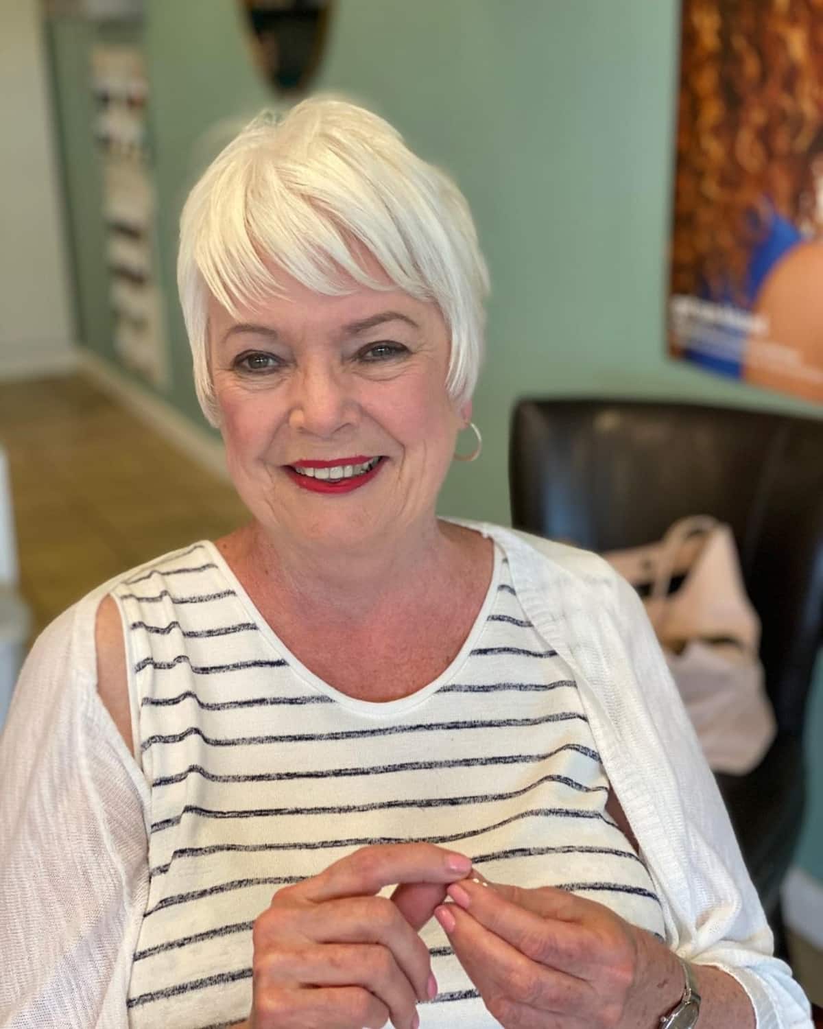 19 Flattering Hairstyles for Women Over 60 with Round Face Shapes