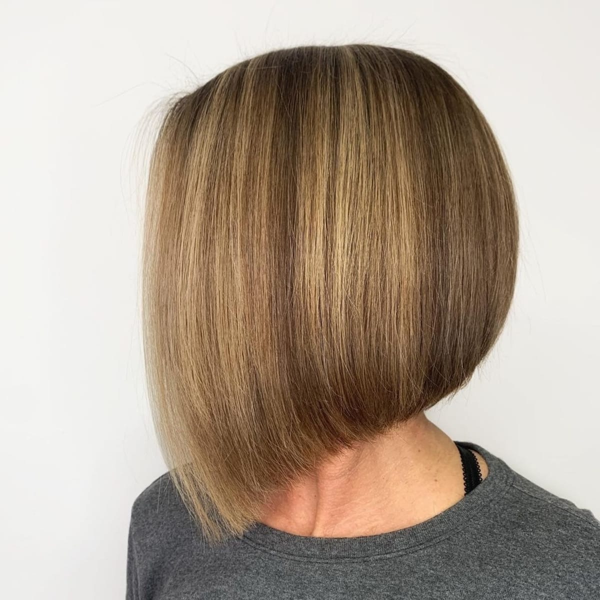 39 Inverted Bob Haircuts Trending Right Now