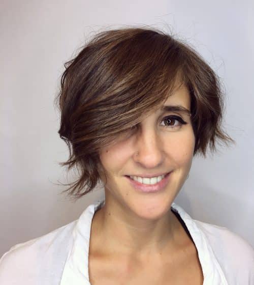 19 Flattering Hairstyles with Side Bangs for Every Face Shape &#038; Length