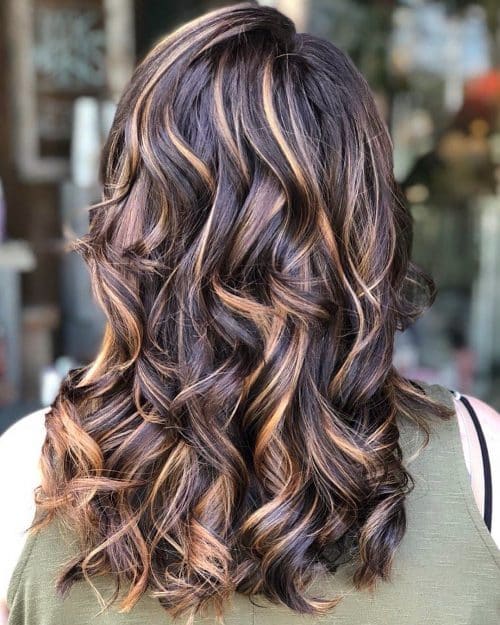 34 Best Caramel Highlights for Every Skin Tone Trending in 2021