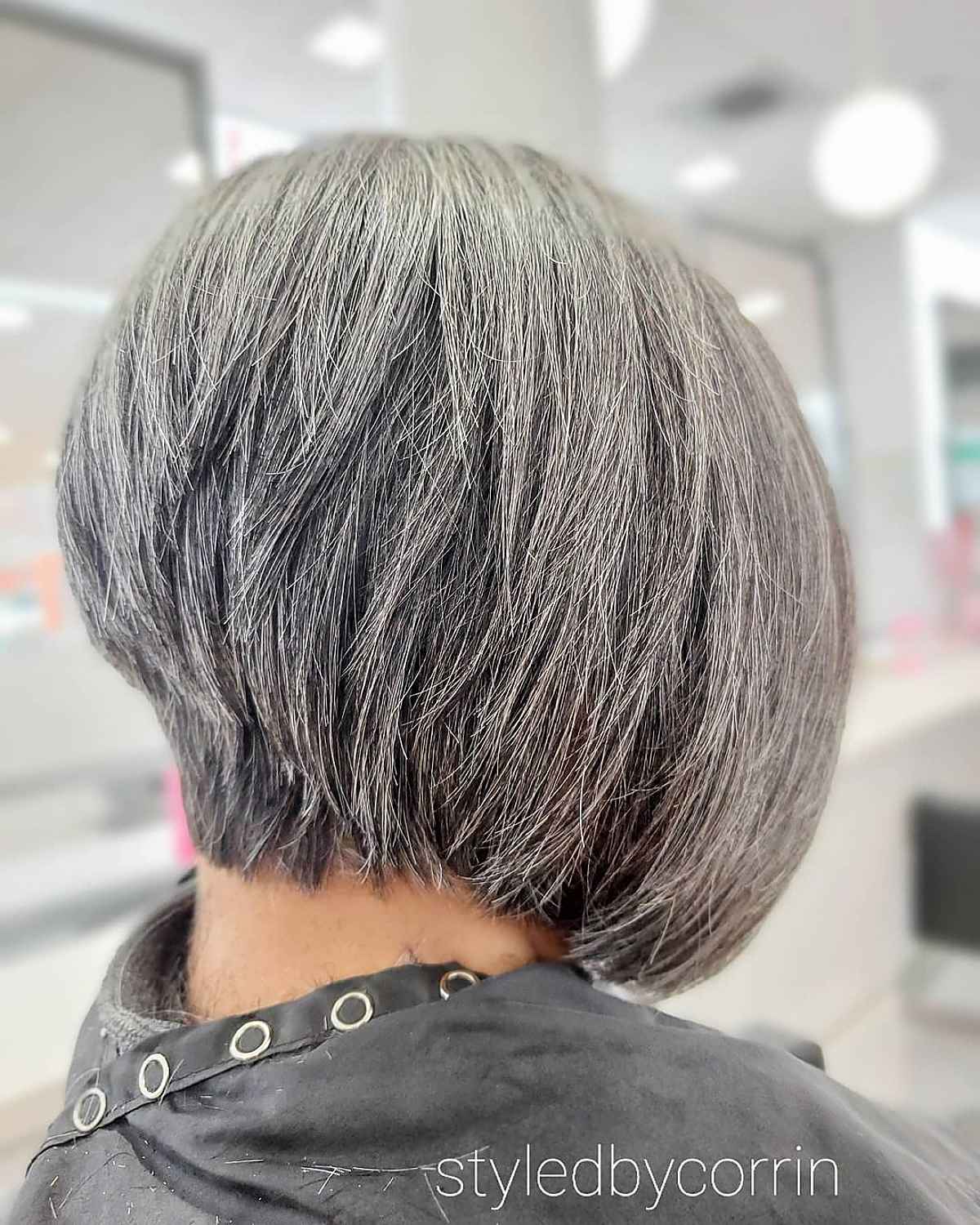 25 Stylish Wedge Haircuts for Women Over 60