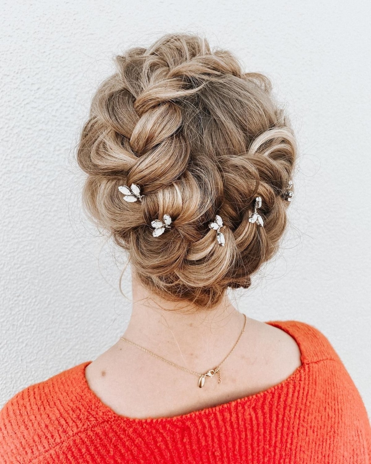 21 Gorgeous Bridesmaid Hairstyles for The Brides Big Day