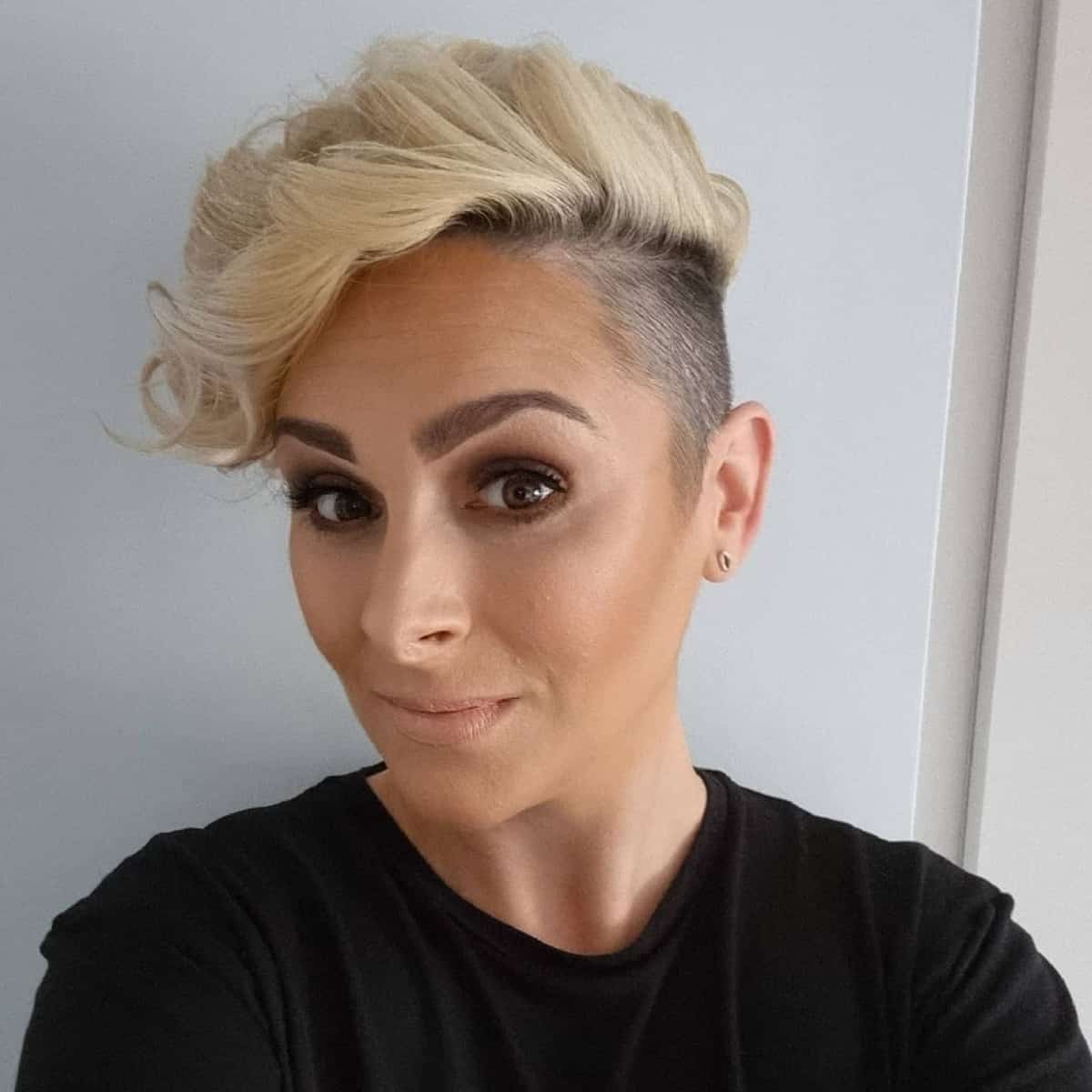 26 Cutest Pixie Cuts for Wavy Hair That Are Trending Right Now
