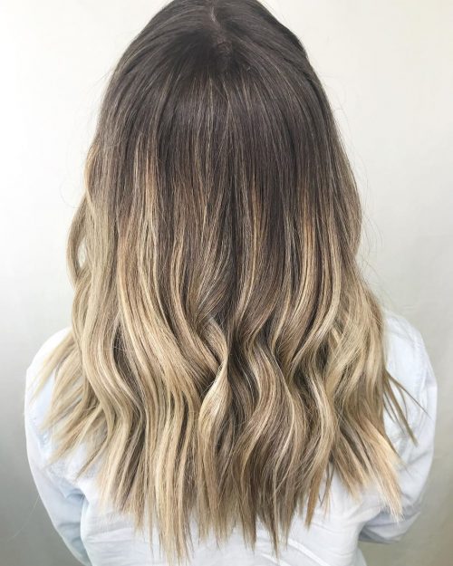 15 Best Ash Blonde Balayage Hair Colors for Every Skin Tone
