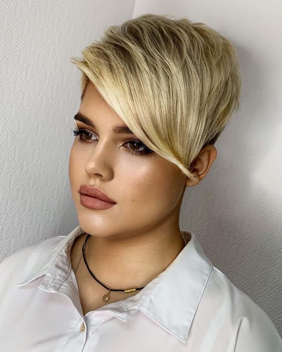 26 Asymmetrical Pixie Cut Ideas That Make a Statement