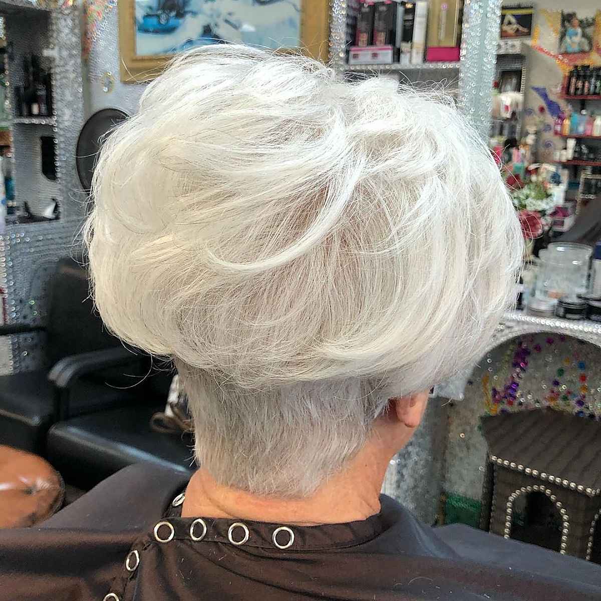 25 Stylish Wedge Haircuts for Women Over 60