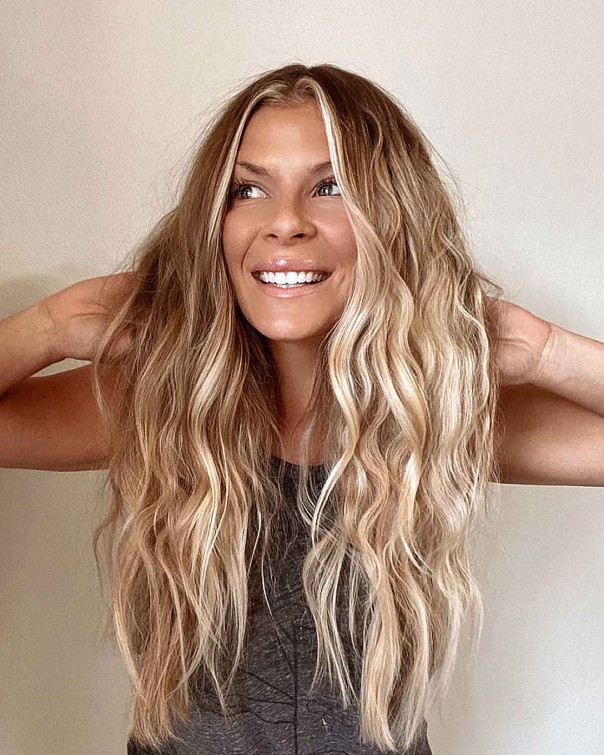 26 Stunning Money Piece Hair Highlights for a Face-Framing Trend