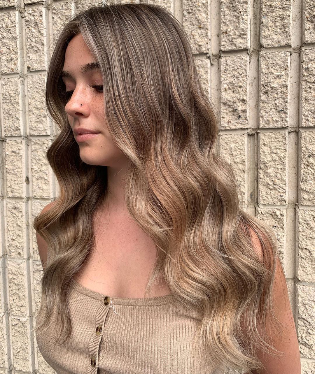 18 Flattering Beige Blonde Hair Color Ideas for Every Skin Tone