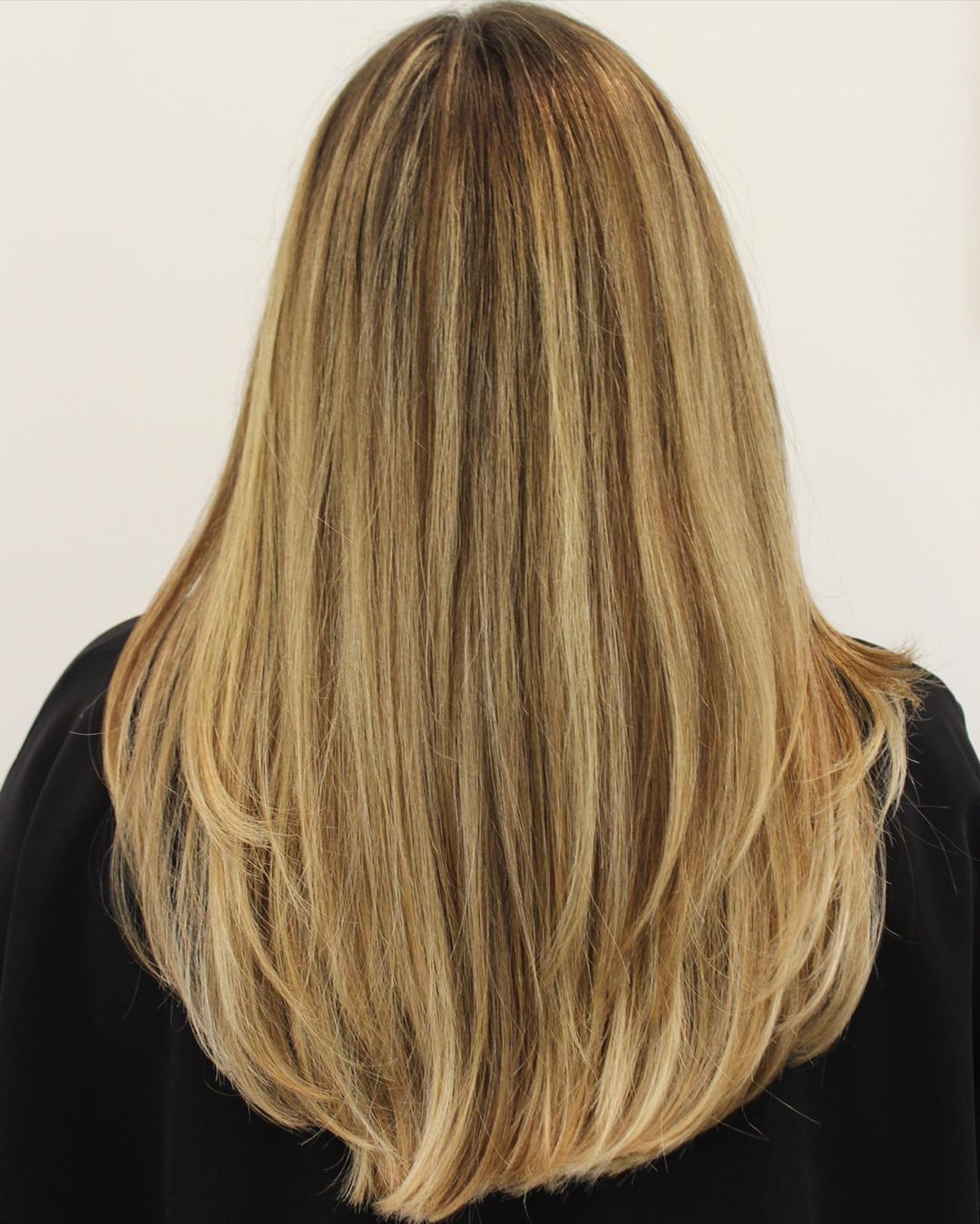 18 Flattering Beige Blonde Hair Color Ideas for Every Skin Tone