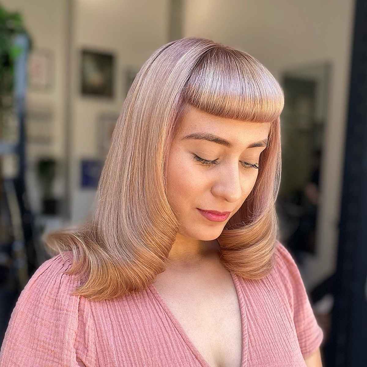 26 Flattering Ways to Wear Bangs for Women with Small Foreheads