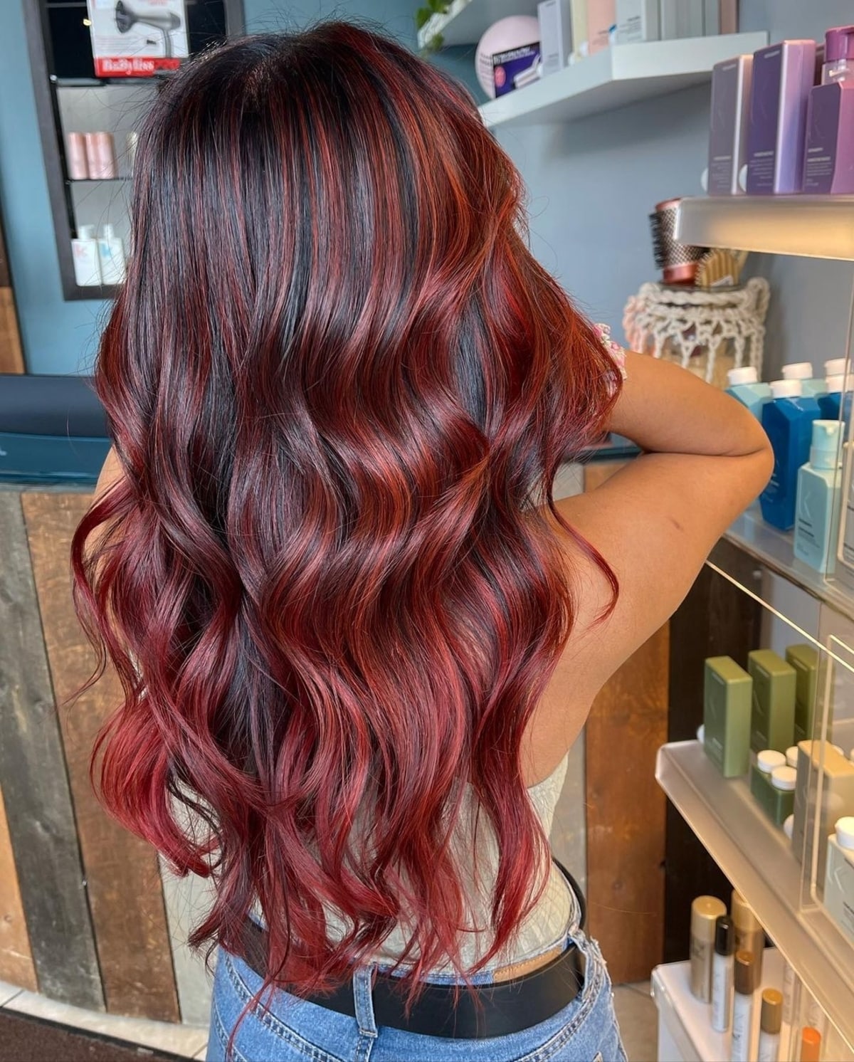 18 Best Black Hair with Red Highlights for Eye-Catching Contrast