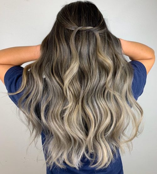 15 Best Ash Blonde Balayage Hair Colors for Every Skin Tone