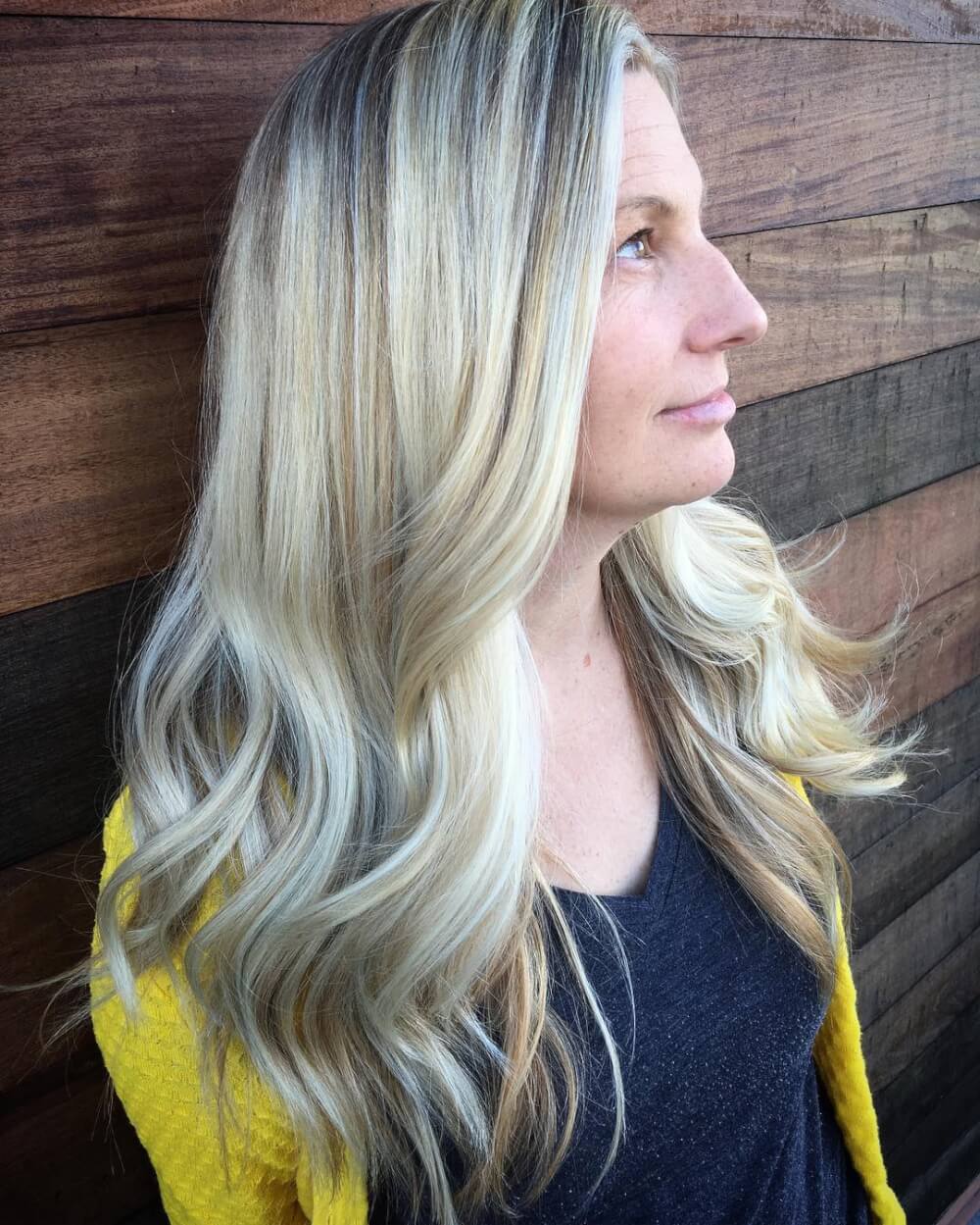 42 Stunning Blonde Highlights of 2021 &#8211; Platinum, Ash, Dirty, Honey, Dark