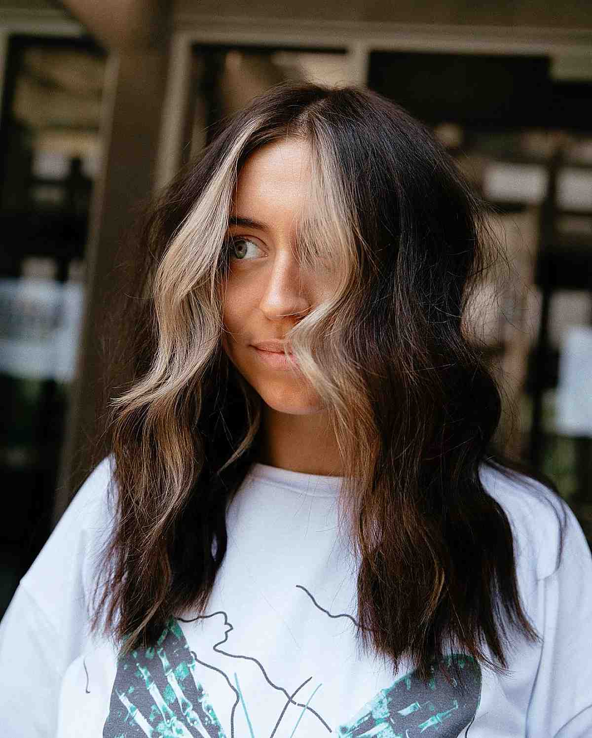 26 Stunning Money Piece Hair Highlights for a Face-Framing Trend