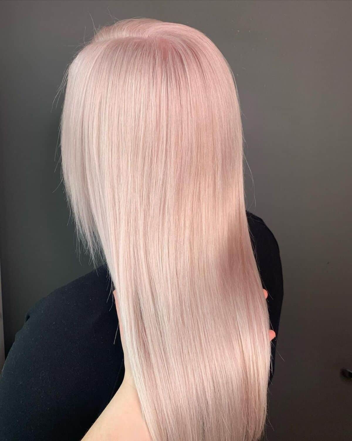 19 Best Champagne Blonde Hair Color Ideas for Every Skin Tone