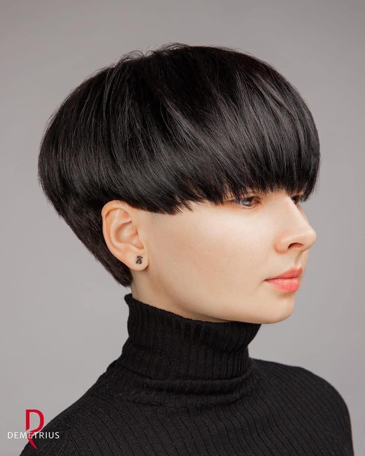 16 Modern Bowl Cut Haircut Ideas for Women