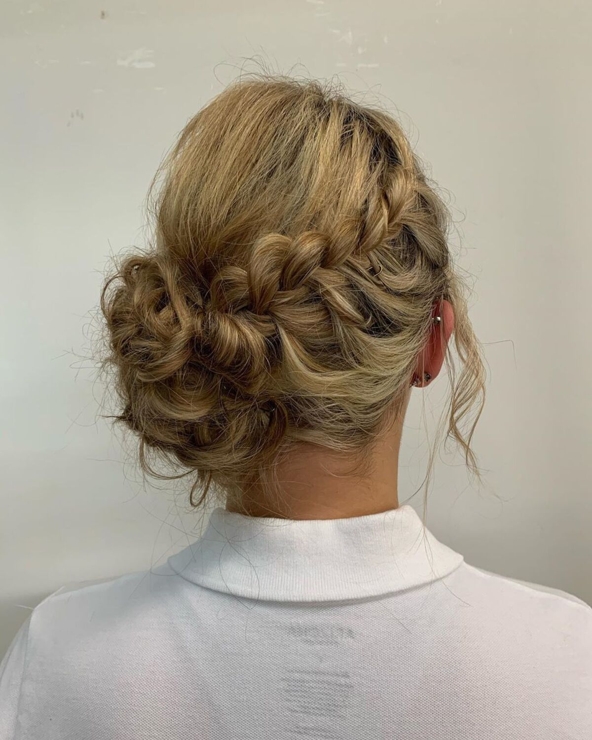 16 Gorgeous Braided Bun Hairstyle Ideas That Are Easy to Do