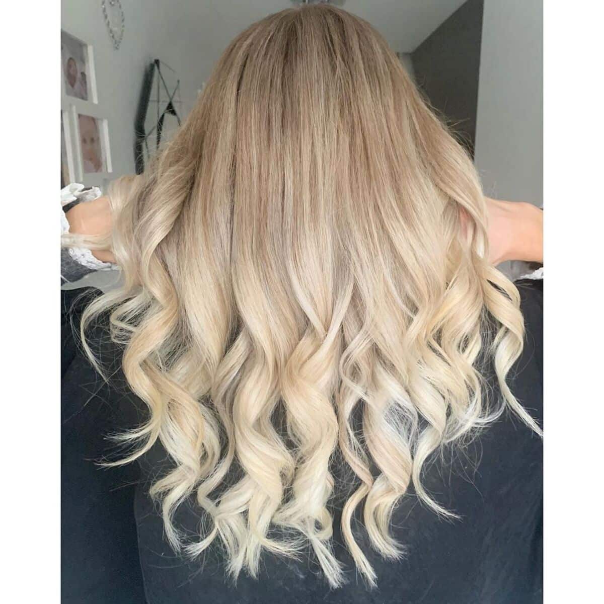 19 Best Champagne Blonde Hair Color Ideas for Every Skin Tone