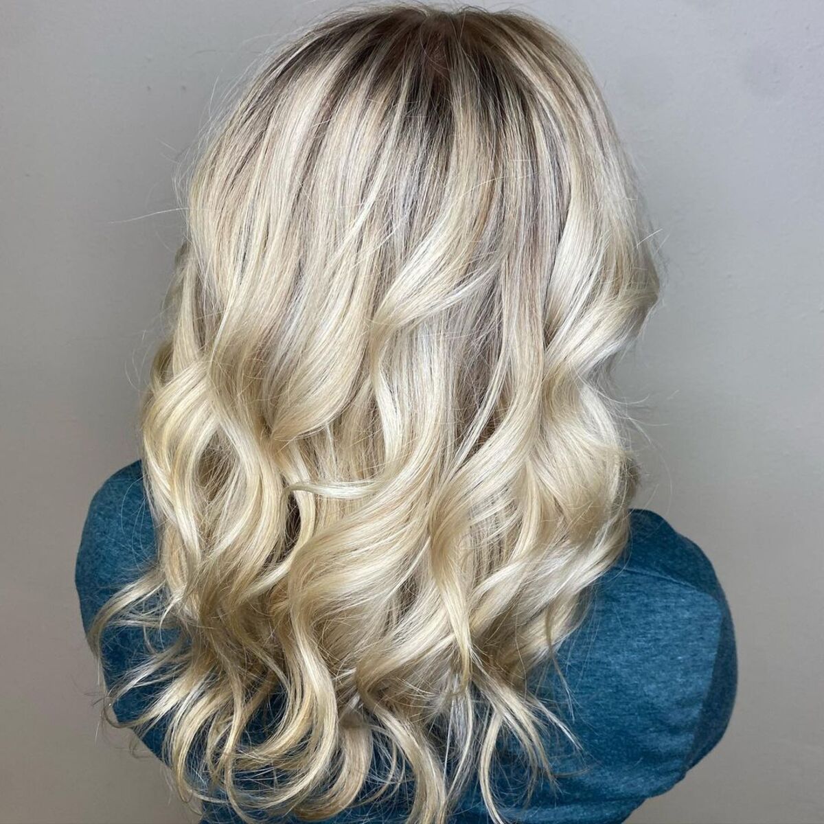 19 Best Champagne Blonde Hair Color Ideas for Every Skin Tone