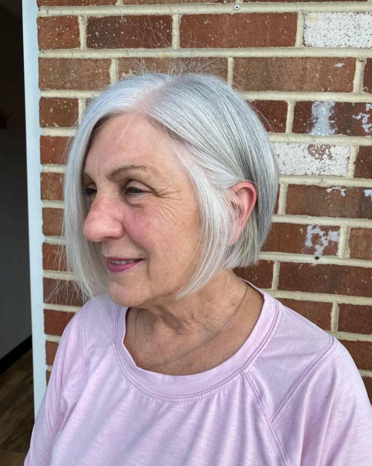 27 Gorgeous Short Bobs for Older Women with Style