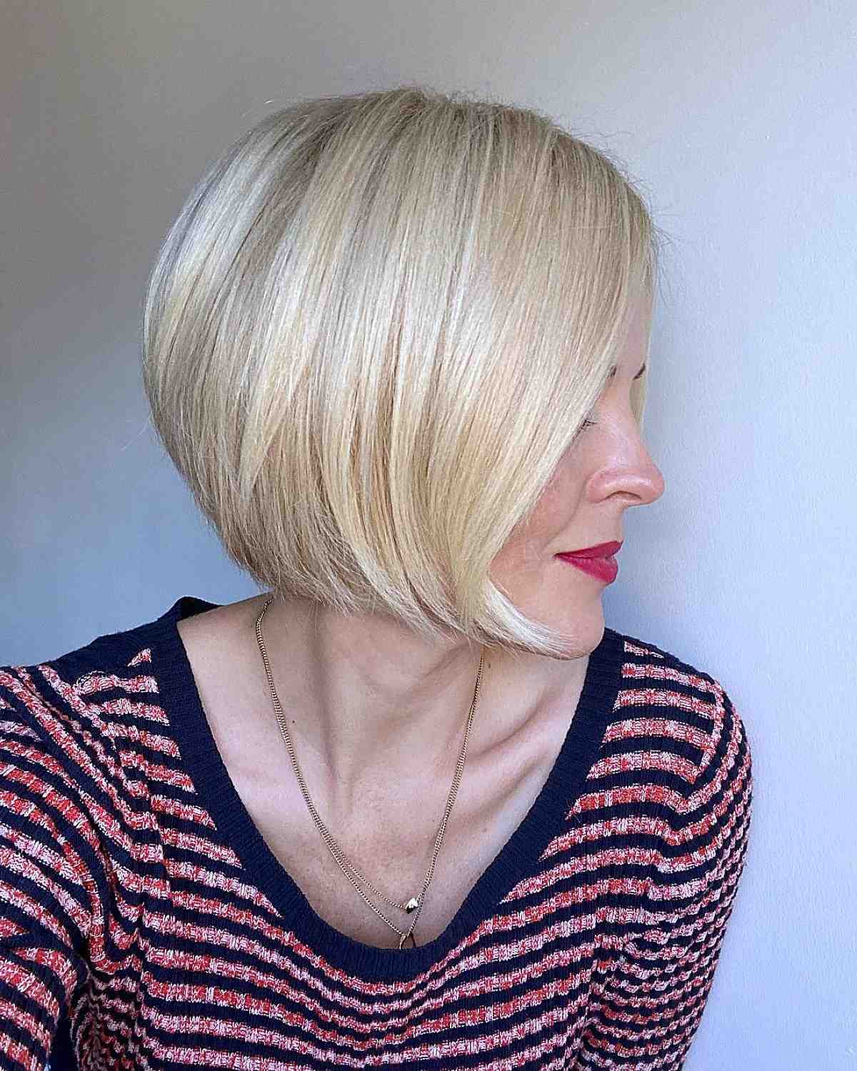 Light Ash Blonde Hair: What It Looks Like + 20 Trendy Examples