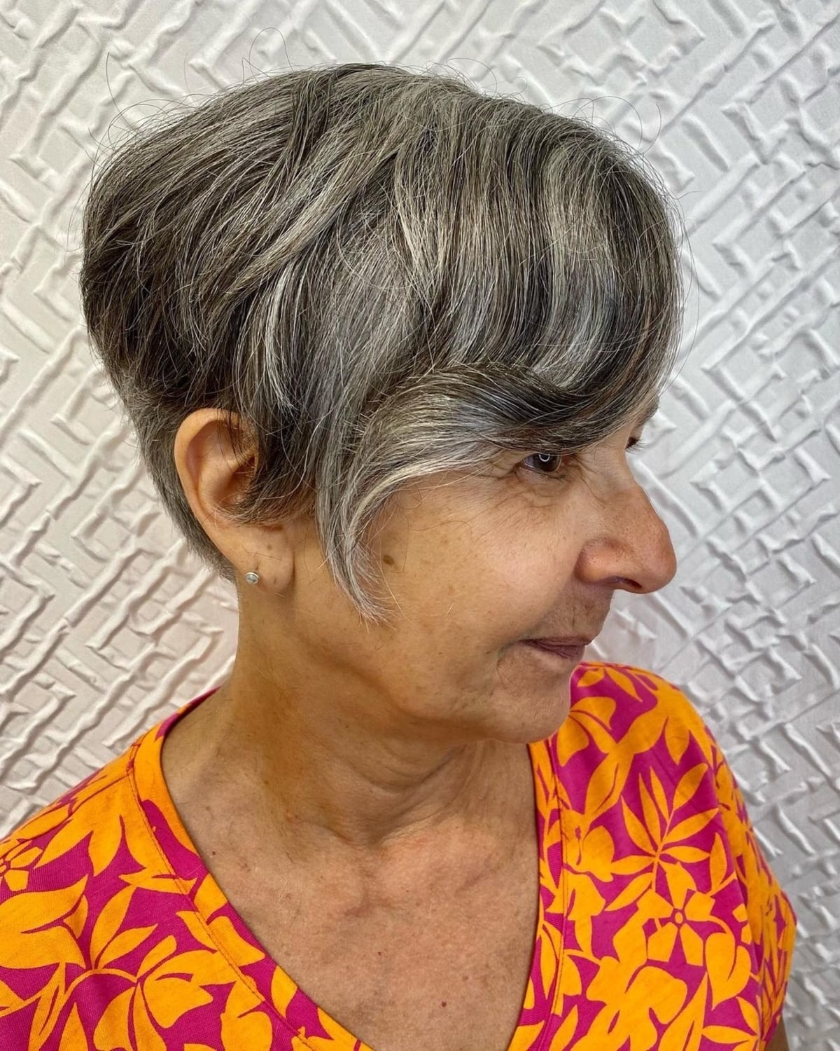 23 Trendiest Salt and Pepper Hair Color Ideas for Women
