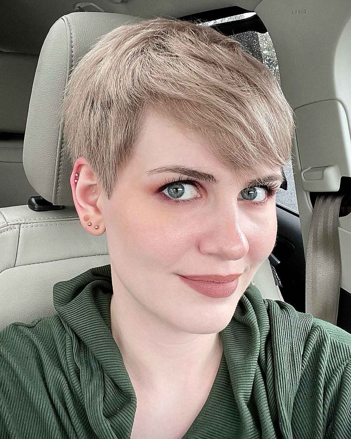 21 Perfect Examples of Dirty Blonde Hair Color Ideas (2021 Looks)