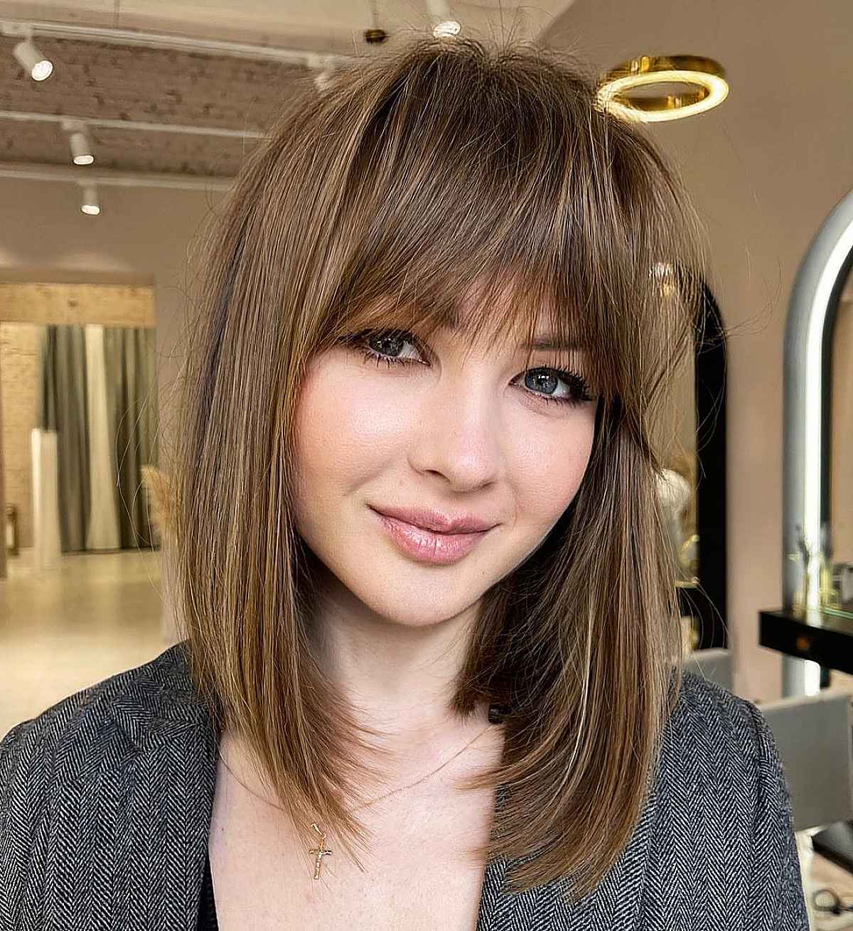 26 Low-Maintenance Medium-Length Haircuts for Busy Women