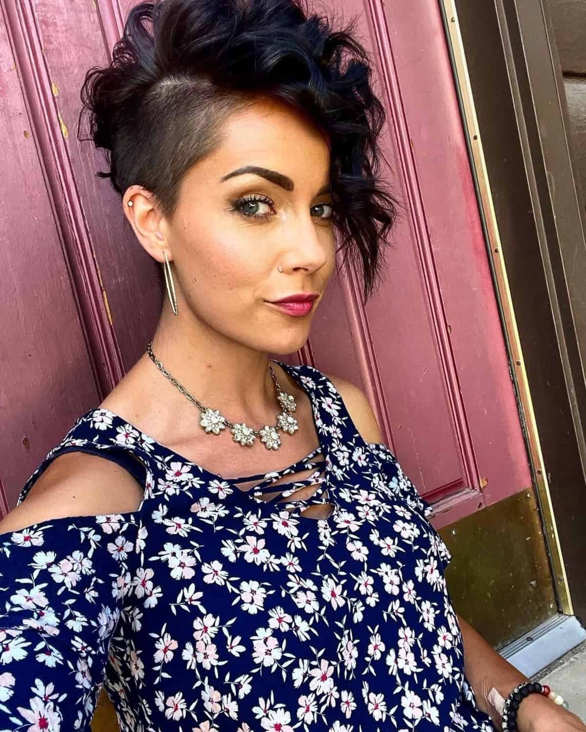 26 Cutest Pixie Cuts for Wavy Hair That Are Trending Right Now