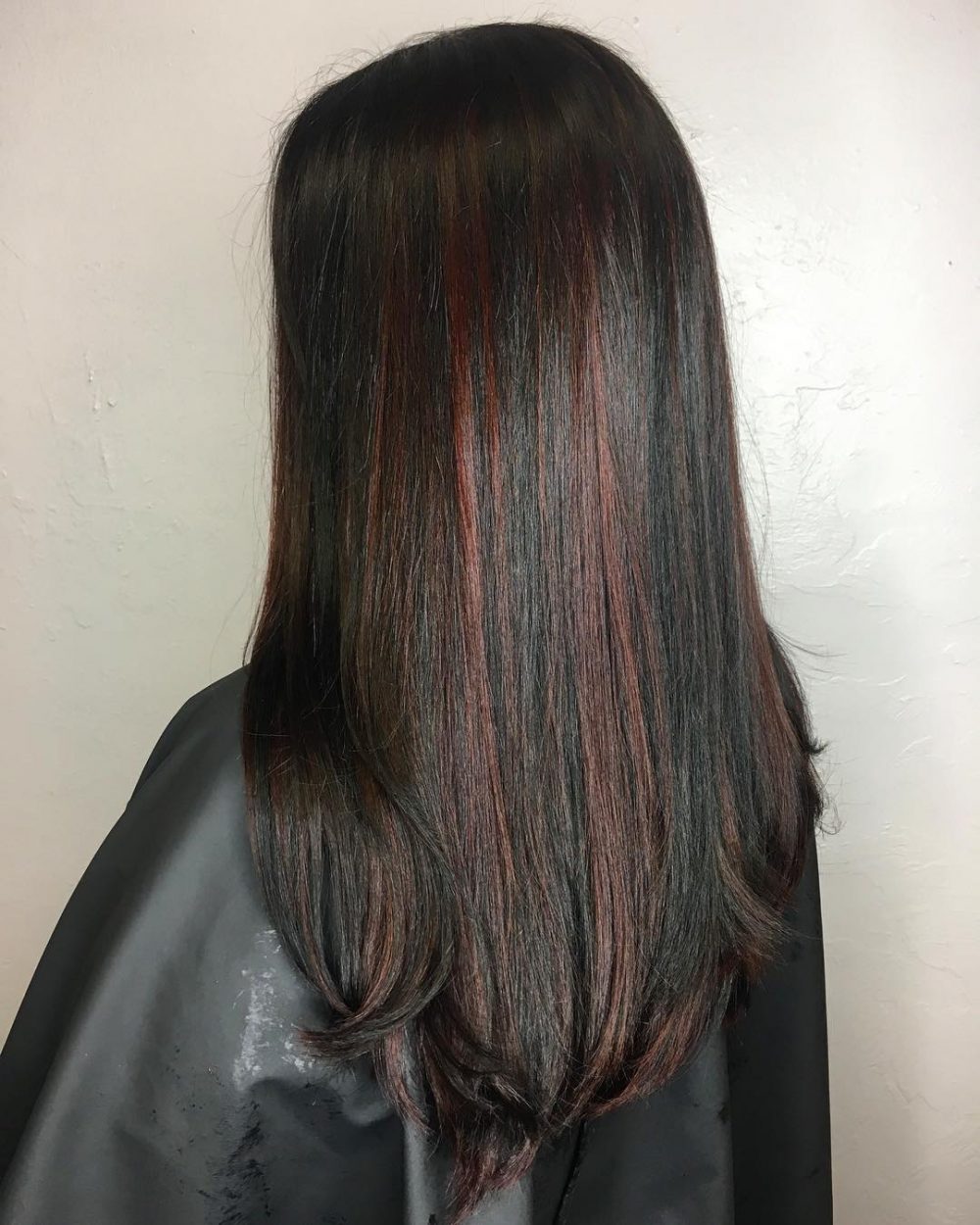 34 Peekaboo Highlights For Fun, Edgy Women (Photo Ideas)