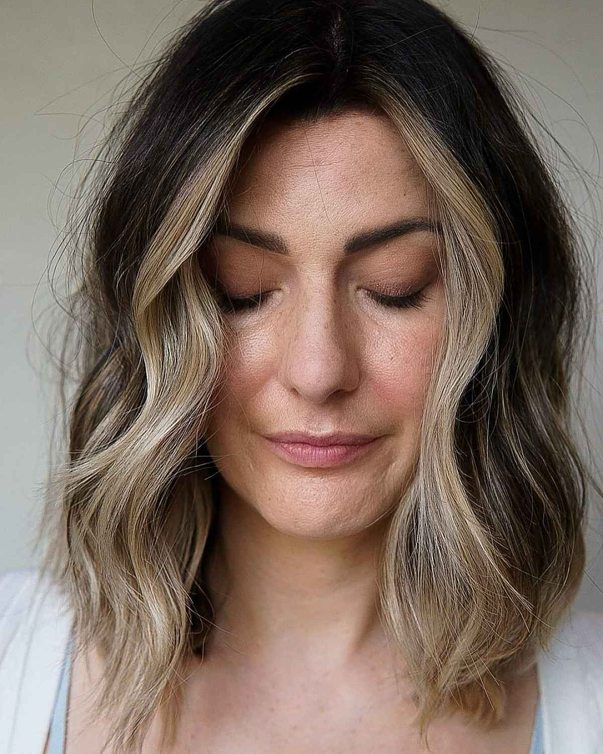 26 Low-Maintenance Medium-Length Haircuts for Busy Women