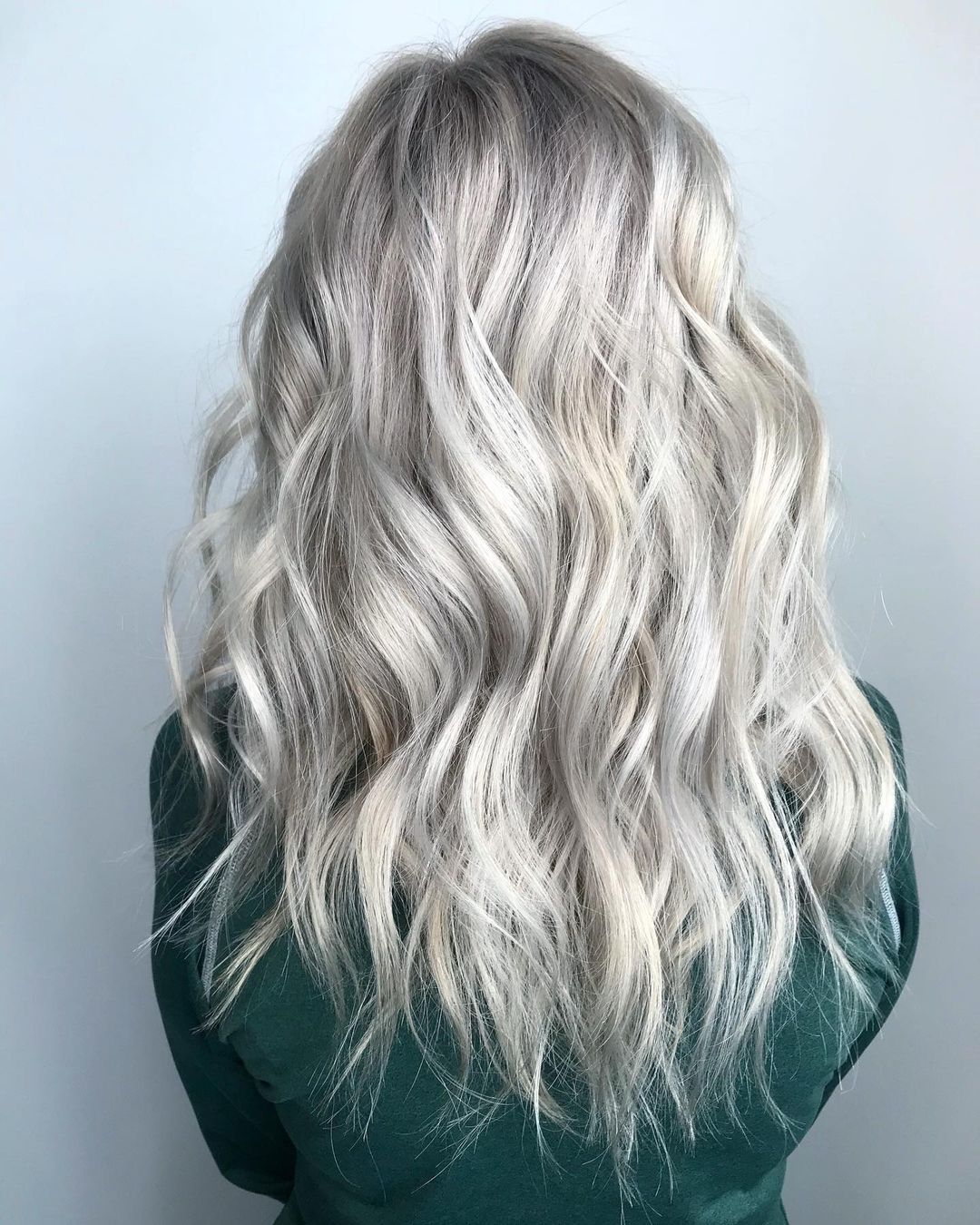 19 Examples That Prove White Blonde Hair Is In for 2021