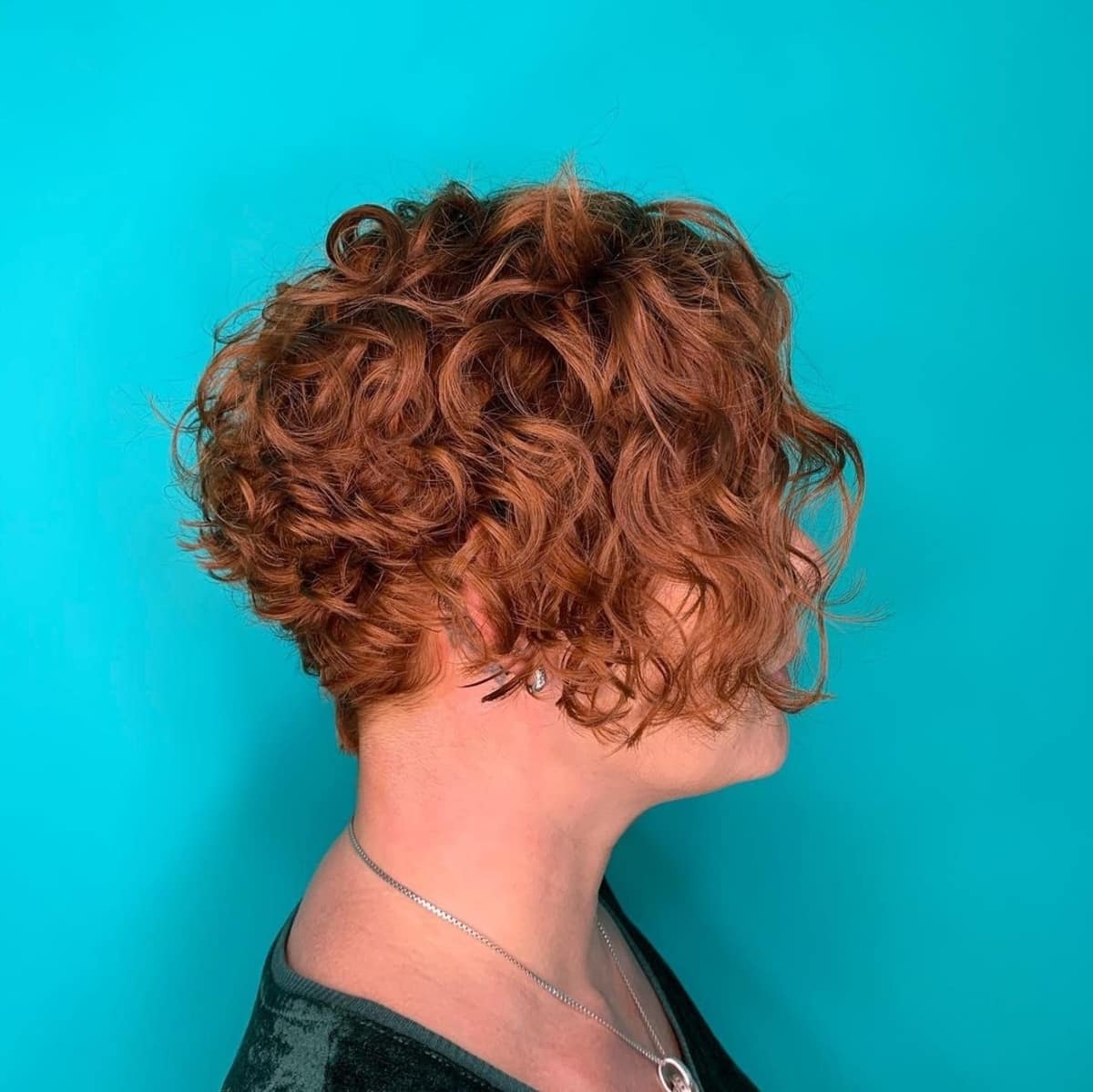 20 Fantastic Short to Medium Layered Haircuts for That In-Between Length